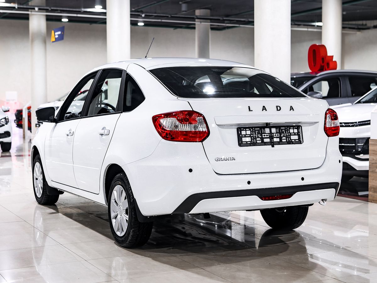 Купить Granta с пробегом